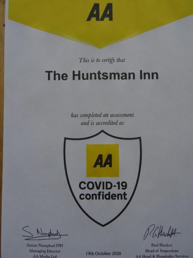 The Huntsman Inn 홀름퍼스 외부 사진